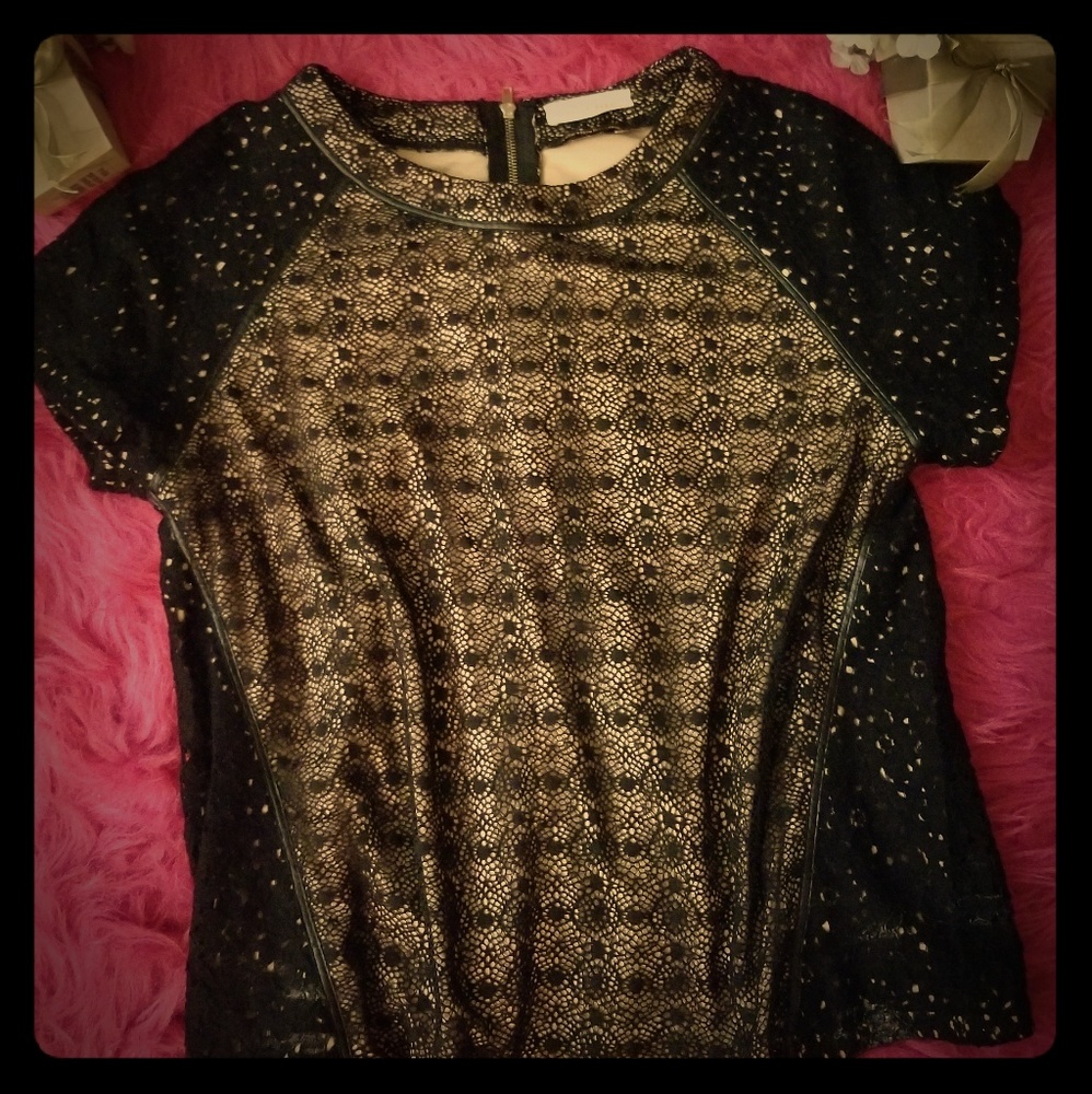 🔥🔥Unique black lace top